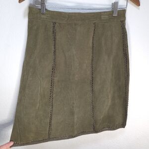 S.M.H Boutique Vintage 80% Leather Olive Green Sz 10 Mini Skirt Embroidered